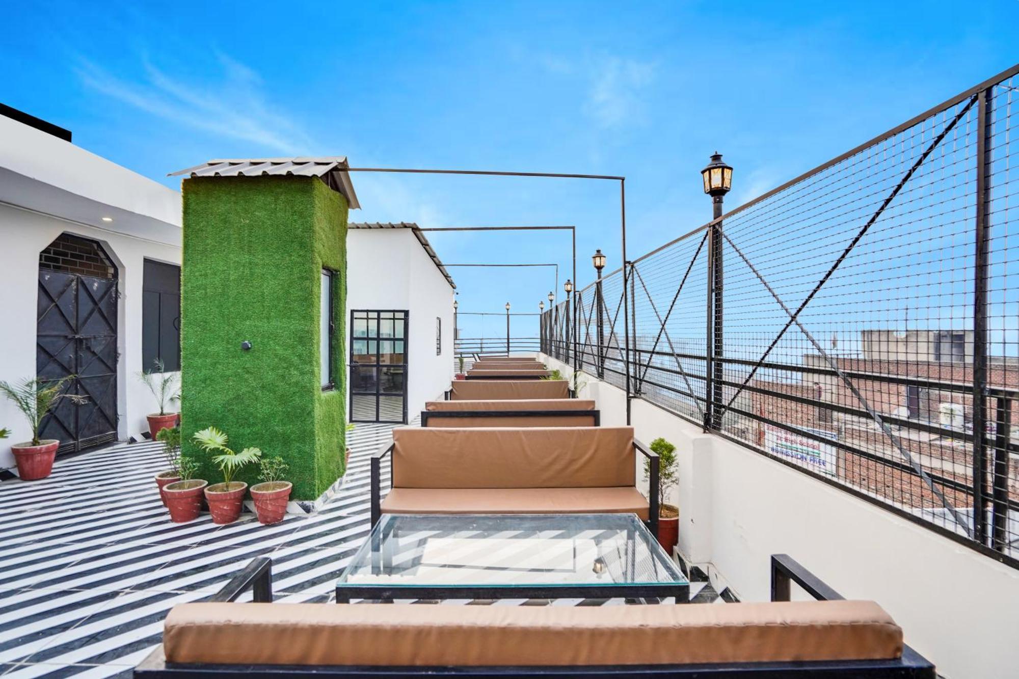 Super Townhouse The Royal Casa Hotel Ghaziabad Luaran gambar
