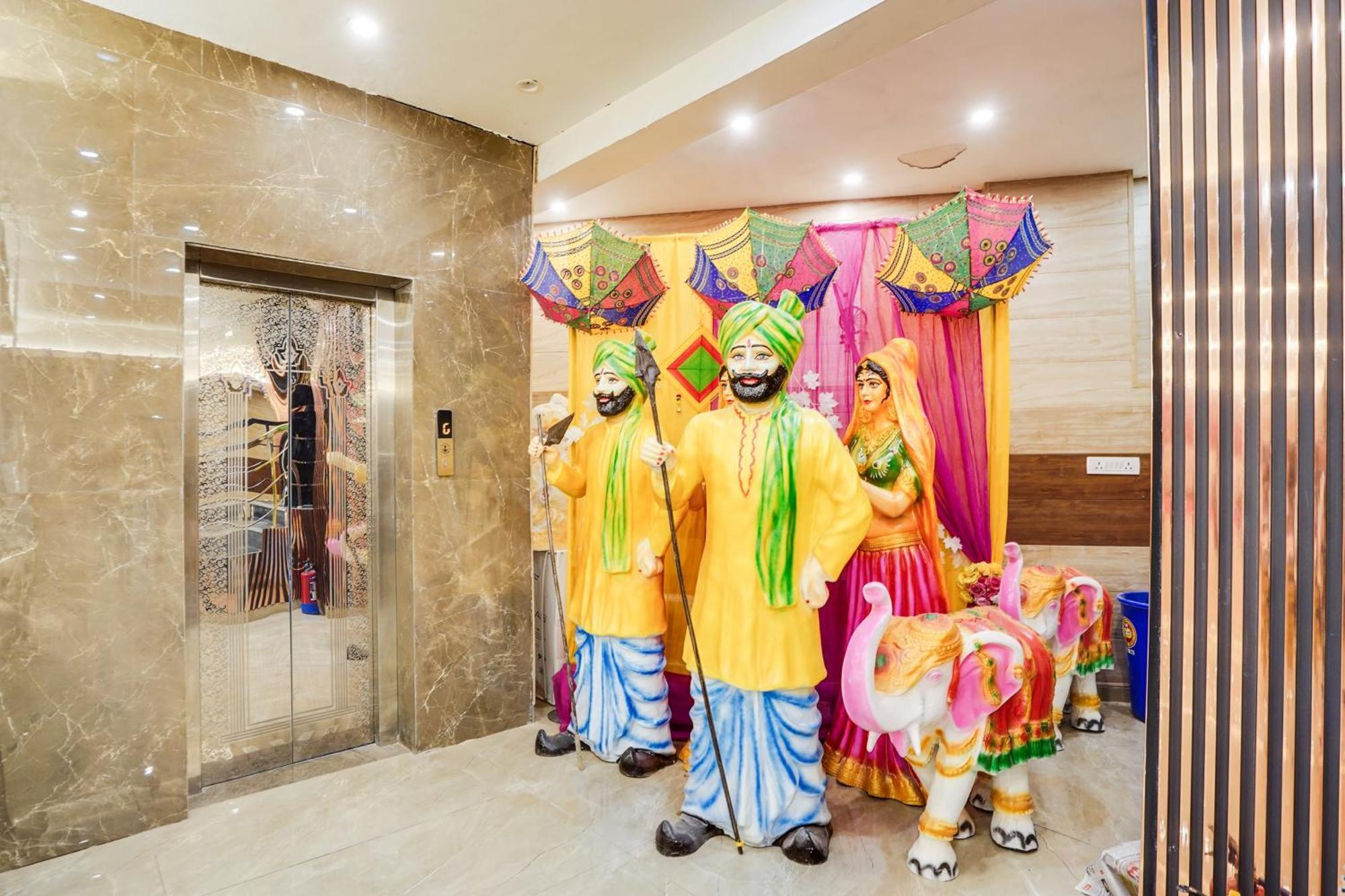 Super Townhouse The Royal Casa Hotel Ghaziabad Luaran gambar