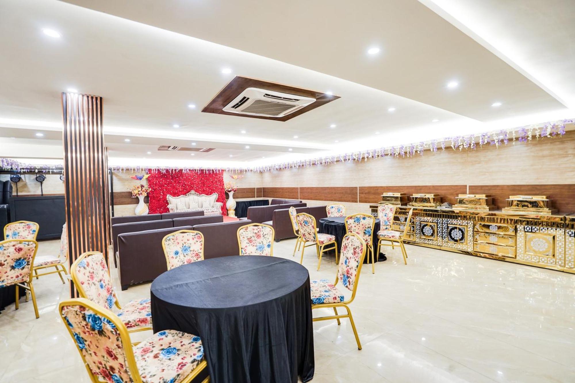 Super Townhouse The Royal Casa Hotel Ghaziabad Luaran gambar