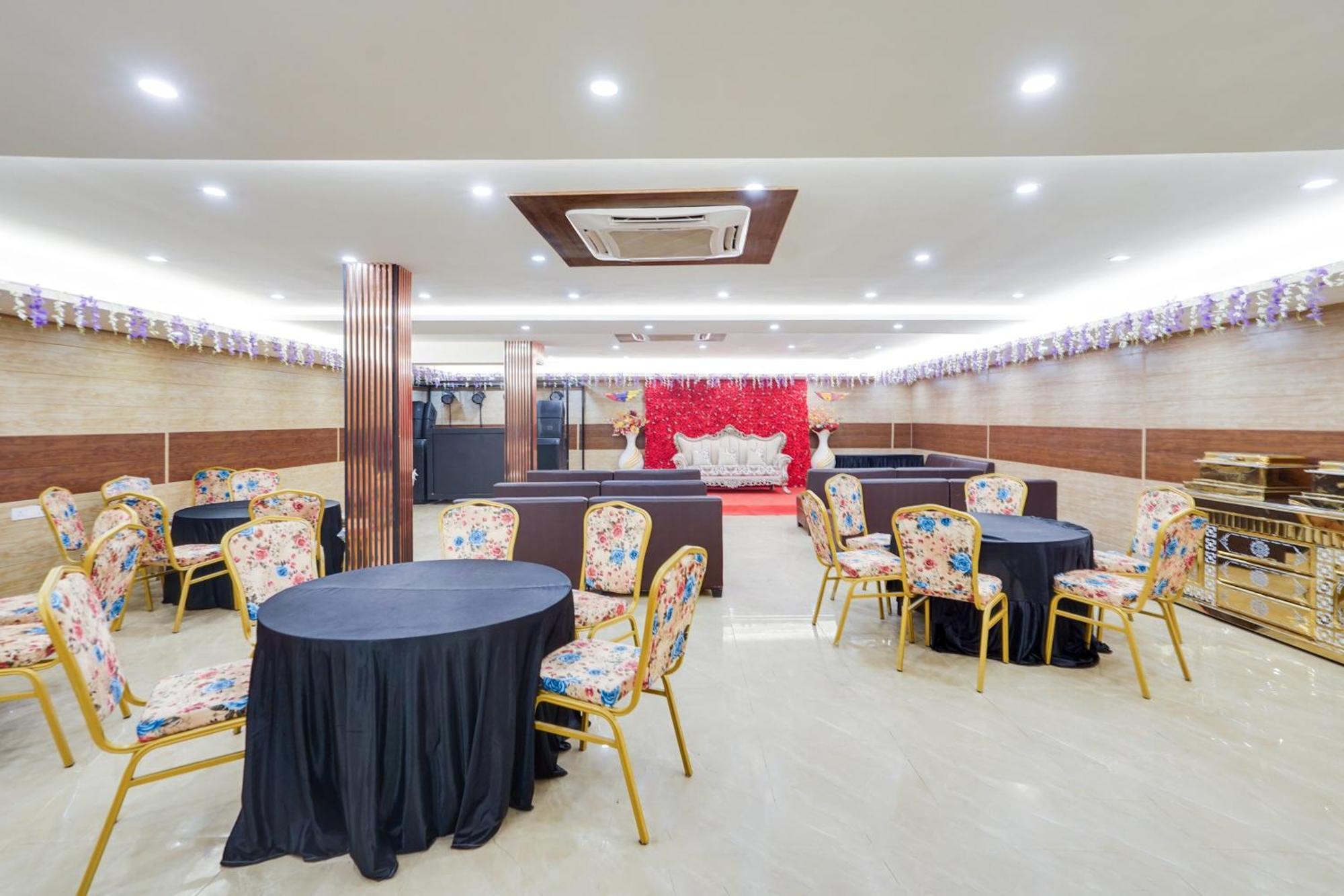Super Townhouse The Royal Casa Hotel Ghaziabad Luaran gambar